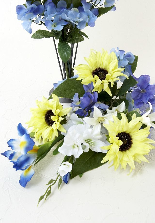 造花の仏花・供花】ひまわり＆ノーブルクレマチスの供花（左右1対
