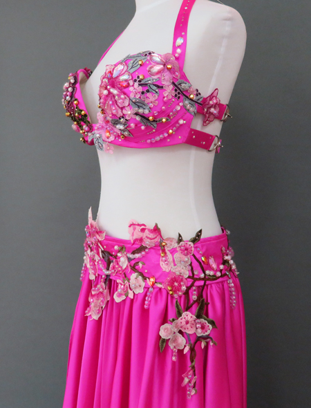 ベリーダンス衣装】透明感◎鮮やかなピンクにさくら咲く♡ベリー
