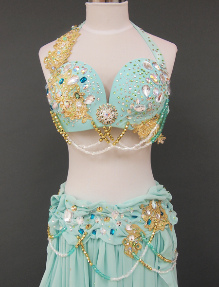 ベリーダンス衣装】大人気！ミントグリーンの衣装！フリルが可愛らしく