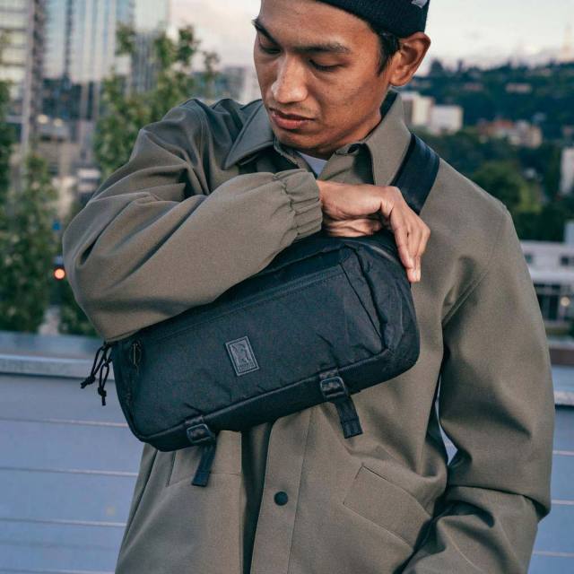 クローム ミニ カデット スリング バッグ CHROME MINI KADET SLING BAG