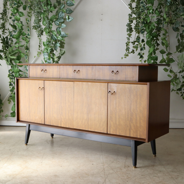 ジープラン（G-plan）製ブラック＆トーラ サイドボード 商品番号