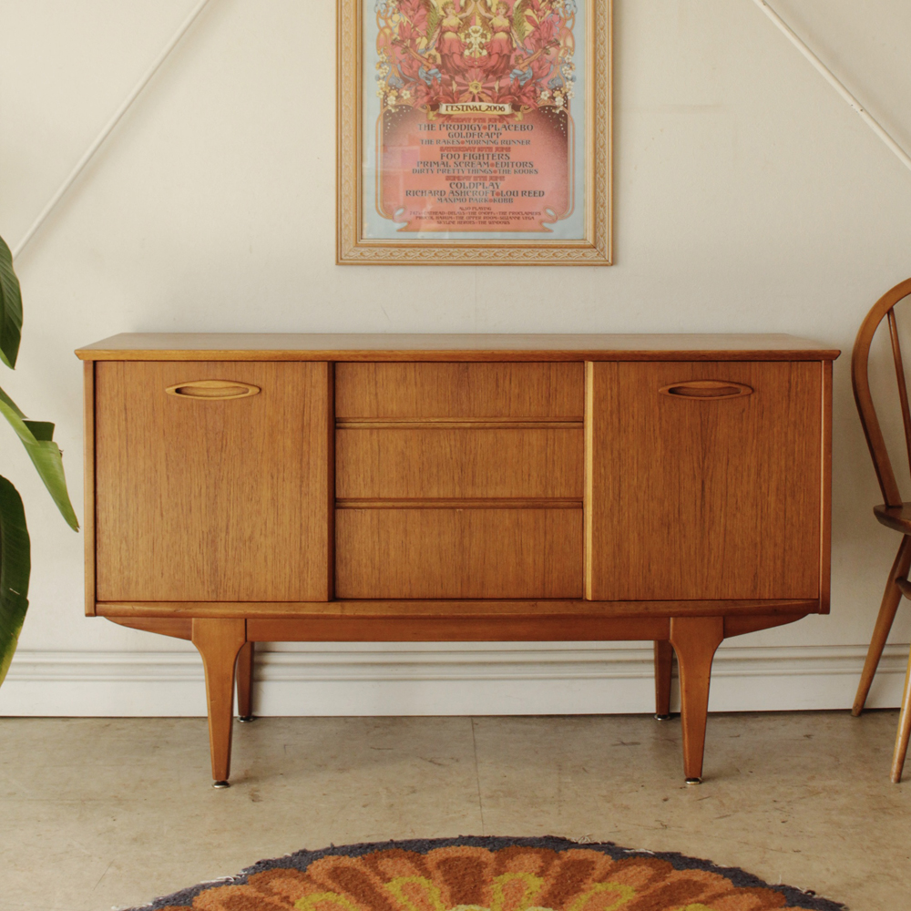 Jentique（ジェンティーク）サイドボード | 英国ヴィンテージ家具