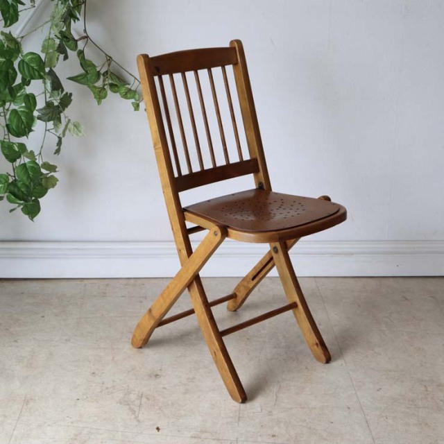 いす。 おりたたみ。 イギリス製アンティークチェア