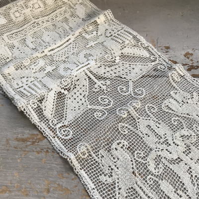 L2382 フランスアンティークレースクロス ハンドワークリネンフィレ