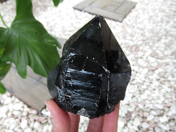 モリオン原石の通販/高品質天然黒水晶販売 | 天然石専門店【鬮石