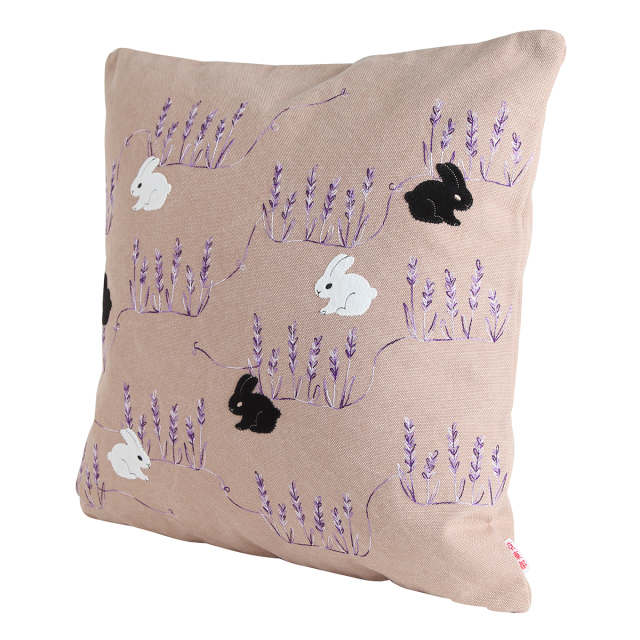 KY57-1066／クッションカバー／ウサギの園