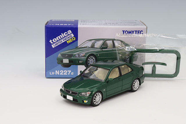 トミカリミテッドヴィンテージ NEO 1/64 トヨタ アルテッツァ RS200 L