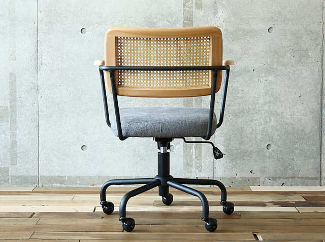 デスクチェア form（フォーム）｜北欧・ヴィンテージインテリア・家具