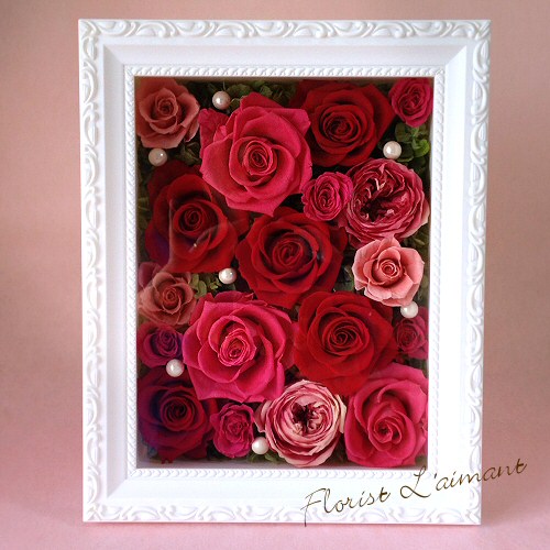 赤バラを敷き詰めた額アレンジ プリザーブドフラワー 結婚祝い 還暦