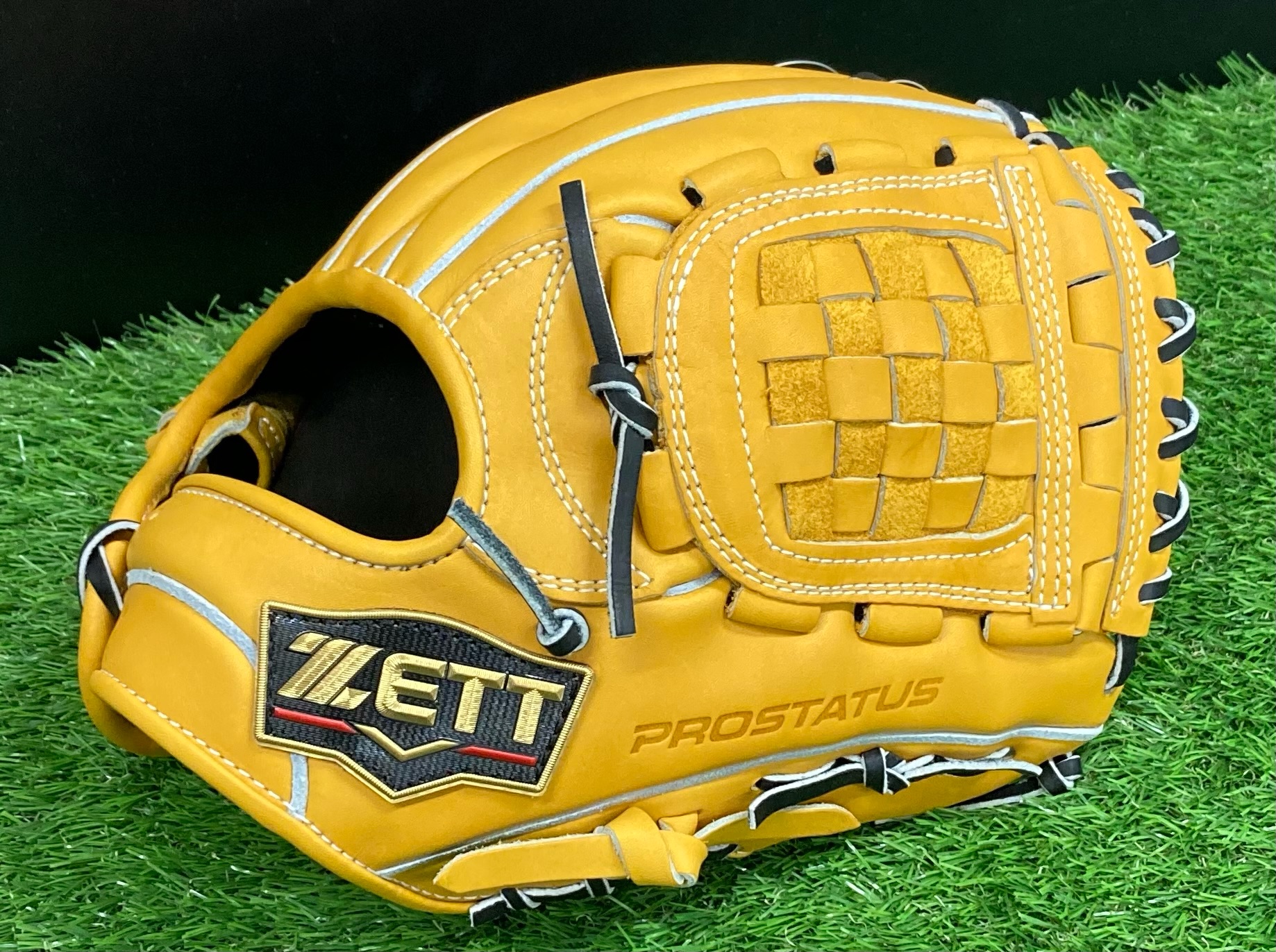 西武ライオンズ 源田選手モデル 限定品 ZETT硬式内野手用グラブ 激安