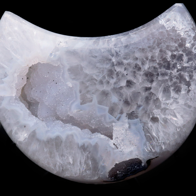 メノウ 月型 台付き 置き物 ブラジル産 アゲート 205g 瑪瑙 水晶