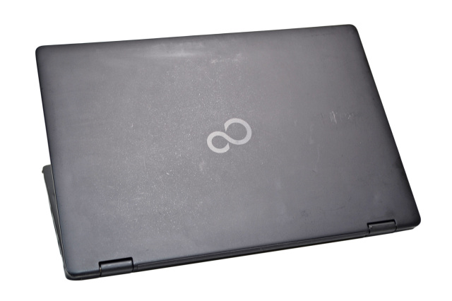 LTE 顔認証 FHD タッチパネル 2-in-1 富士通 LIFEBOOK U939X/A Core i5