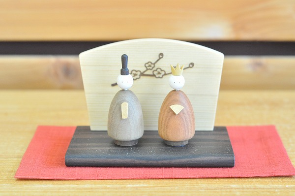 木のおもちゃHANA：木のひな人形、五月人形の専門店です