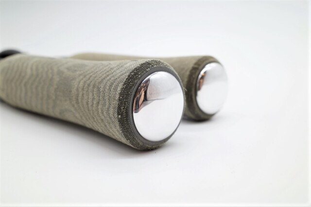 ブライトリバー『シングル黒ベイク・グリップ』