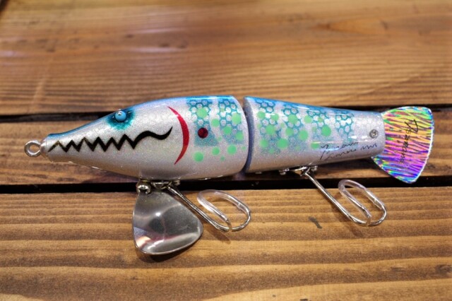 津波ルアーズ『Sweepy J Grande(スウィーピー・ジェイ・グランデ