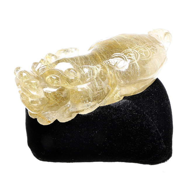 水晶彫刻 貔貅（ヒキュウ） （ルチルクォーツ） クッション付 No.10