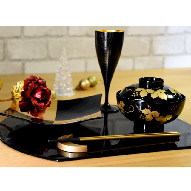 吸物椀 箔つた蒔絵 黒 漆塗り 12-00505 漆器の井助