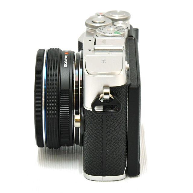 中古】オリンパス ミラーレス一眼 PEN E-P7 シルバー・ M.ZUIKO 14
