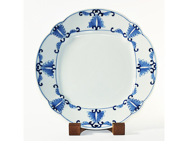 草花文花型皿 しん窯青花匠