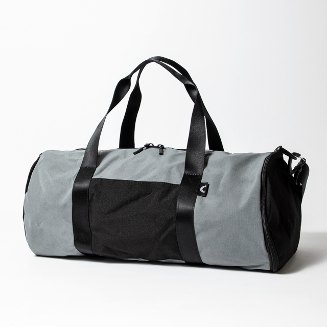 JONES(ジョーンズ）- Varsity Duffle （ダッフルバッグ）- Charcoal
