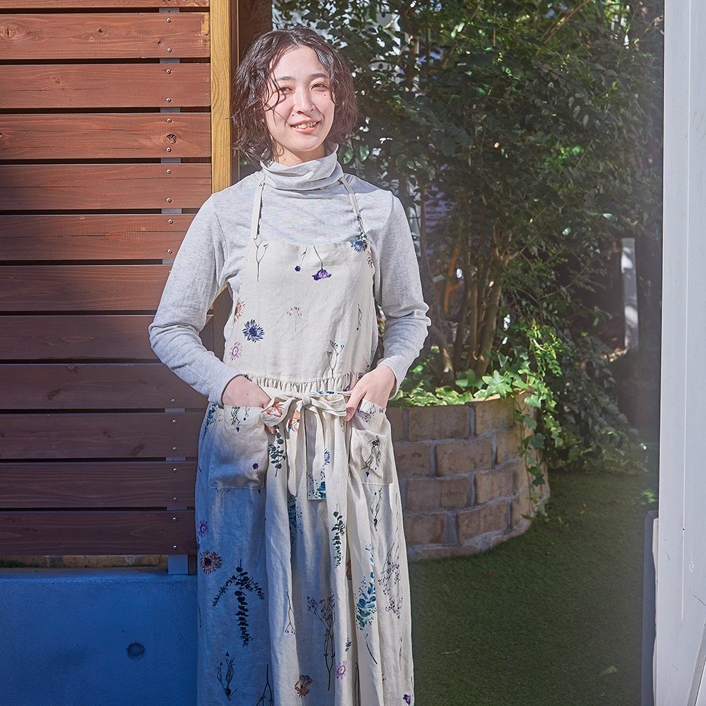 RINコラボ】リネン染色ドライフラワープリントエプロンワンピース