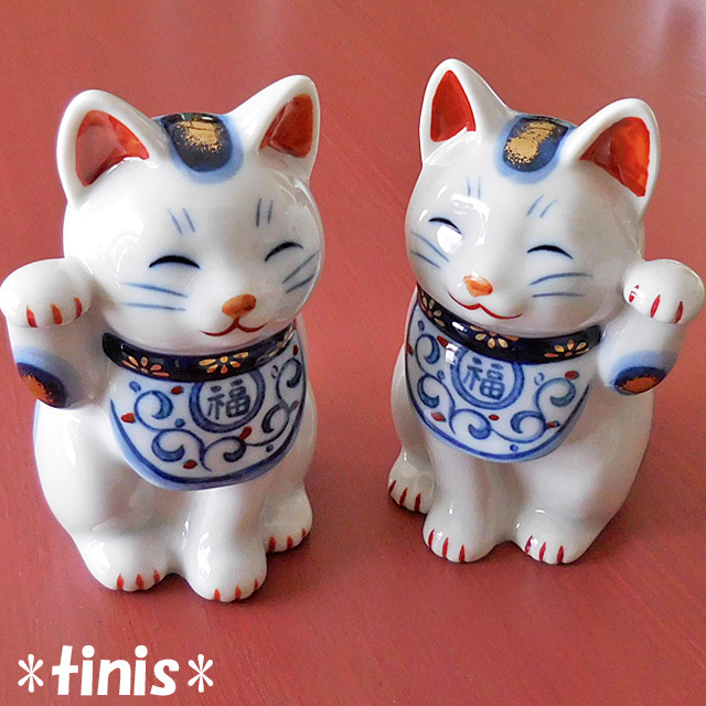 薬師窯 染錦唐草 招き猫 右手上げ (小) 陶器製 縁起置物 Lucky Cat