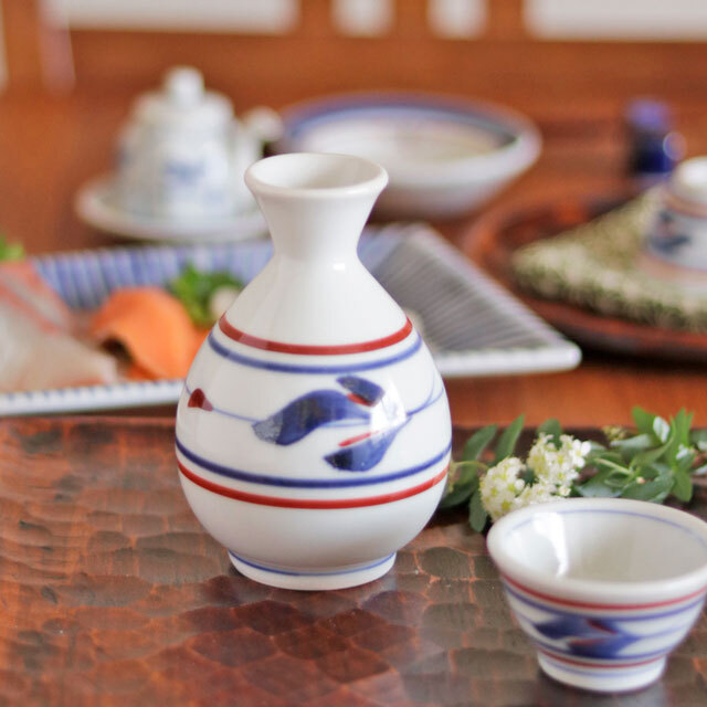 砥部焼の和食器 梅山窯の徳利 【砥部工房 からくさ】