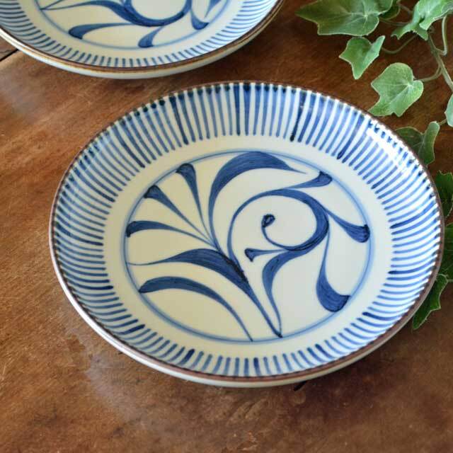 砥部焼の和食器 梅山窯の大皿 【砥部工房 からくさ】