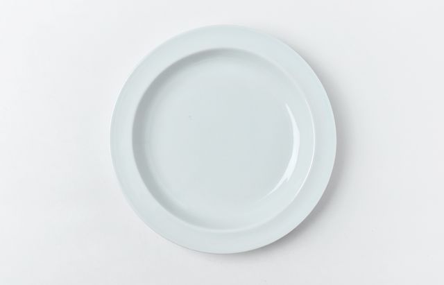 河上智美絞りリム7寸皿（グレー）｜暮らしのうつわ花田和食器通販