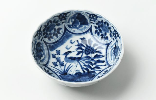 岩永 浩 芙蓉手花鳥文輪花リム7寸皿 ｜ 暮らしのうつわ花田 和食器 通販