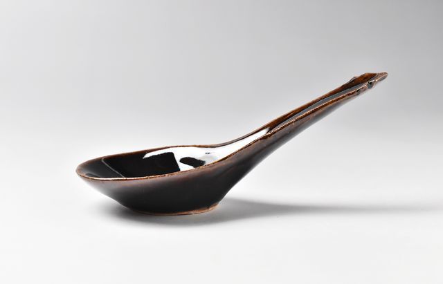 伊賀焼土楽 アメ釉ちりれんげ ｜ 暮らしのうつわ花田 和食器 通販