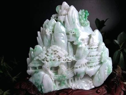 バイヤー厳選!!】◇高級翡翠原石使用◇秀逸！一刀一石彫り◇希少1点物