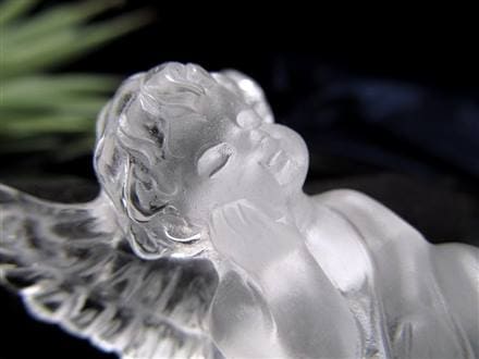 ◇細かな部分まで彫り込まれた天使置物！◇手のひらに収まるお手頃