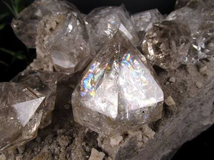 国内最大級】◇博物館レベルの超特大原石◇地中から丸ごと採掘！◇堂々