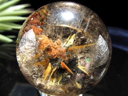 極みの逸品】☆絶大な存在感！太陽放射ルチル☆透明度抜群！板状