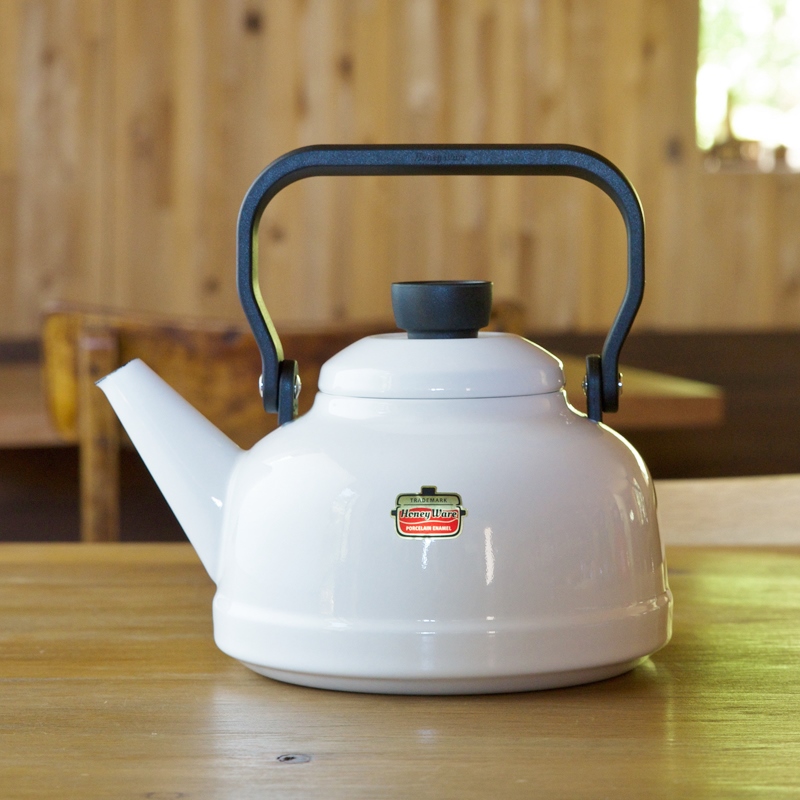 富士ホーロー Solid ソリッドシリーズ ケトル(2.3リットル) 【全3色