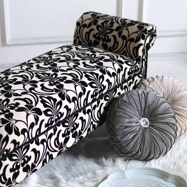 ジェニファーテイラー ロールアームベンチ Kathy Yorke｜おしゃれ