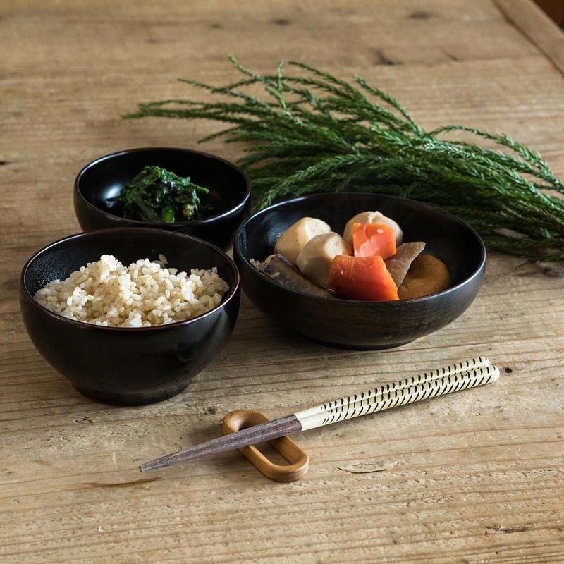 とつきとおか共同受注【第12季】めぐる・日月（花塗り：黒溜）＜三つ組