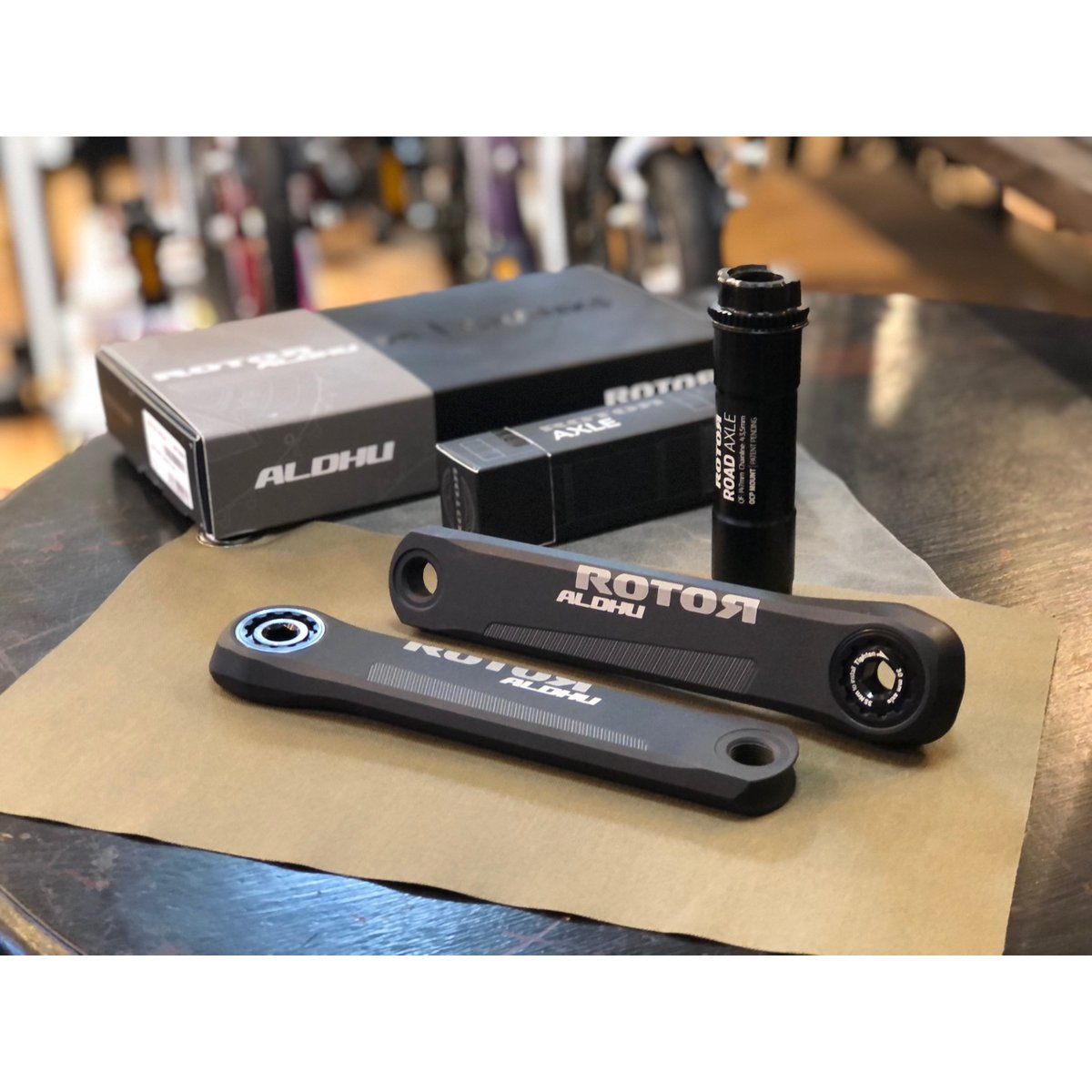 ROTOR ALDHU 30MM ROAD AXLE【30mm】 | LORO CYCLE W