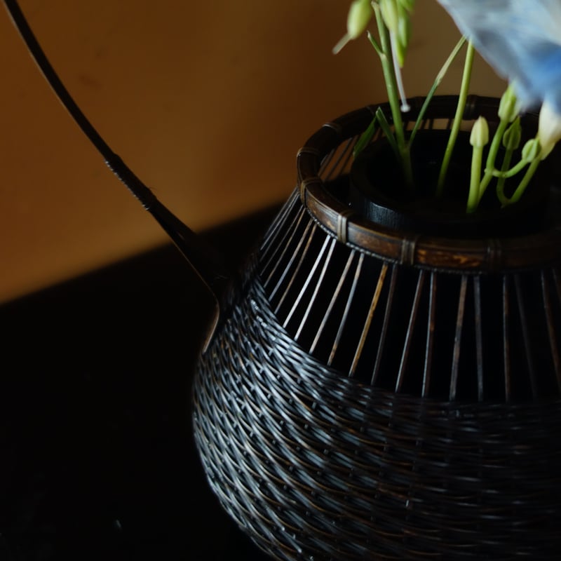 Yoshimichi Yoshida 吉田佳道 手付竹籠 黒松葉 | g's gallery