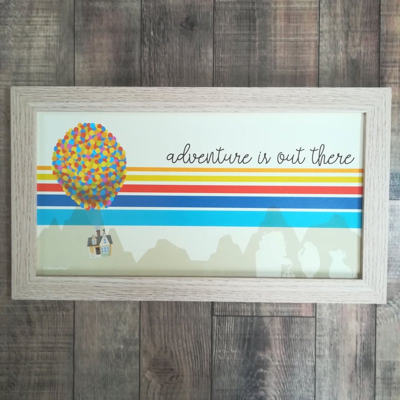 カールじいさんの空飛ぶ家』 Adventure is out there 木製ウォール