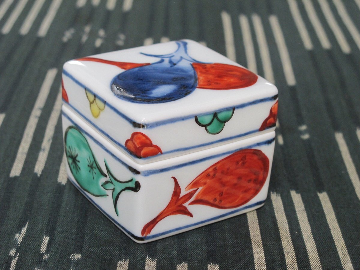 痴陶人（伊万里陶苑）茄子絵陶箱（小） | 肥前陶磁ギャラリー妻傳