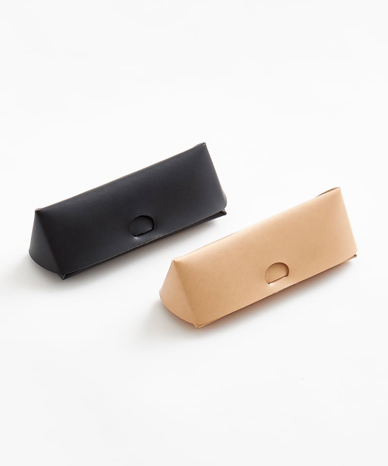 SEAMLESS GLASSES & PEN CASE ( NUDE / BLACK ) |