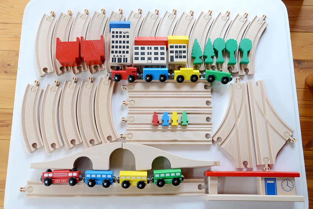 取り寄せ品※〈3才-〉MICKI 汽車セット 大きな街 | TOYS&GIFT MOMO