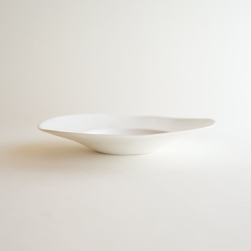 安藤雅信】オランダ皿 M （乳白艶釉） | ギャルリ百草 online store