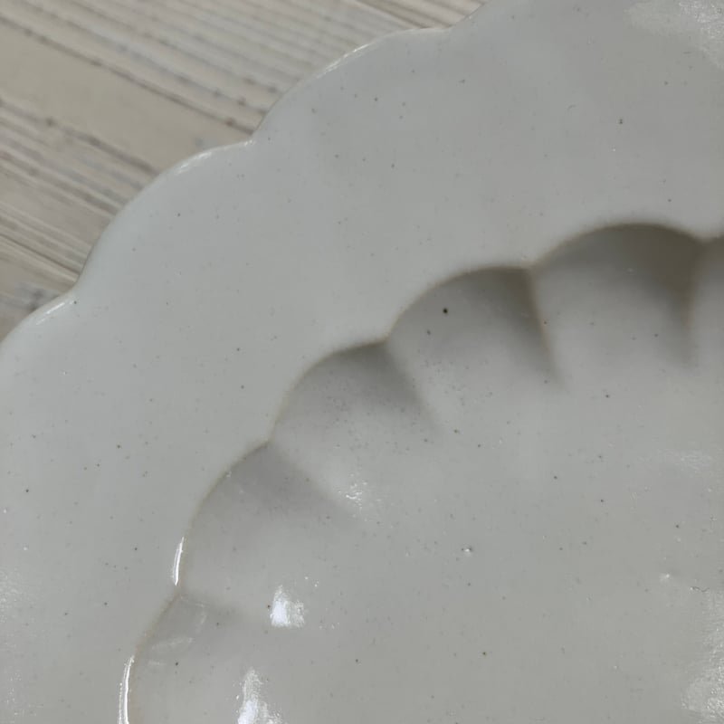 安藤雅信】イタリア輪花スープ皿 M（乳白艶釉） | ギャルリ百草 online