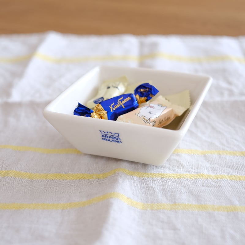 ARABIA Nero スクウェアディッシュ 10cm / valkoinen（ホワイト） |