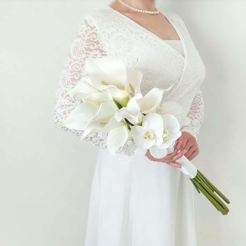 生花に見える】/カラーと胡蝶蘭のウェディングブーケ&ブートニア 高級