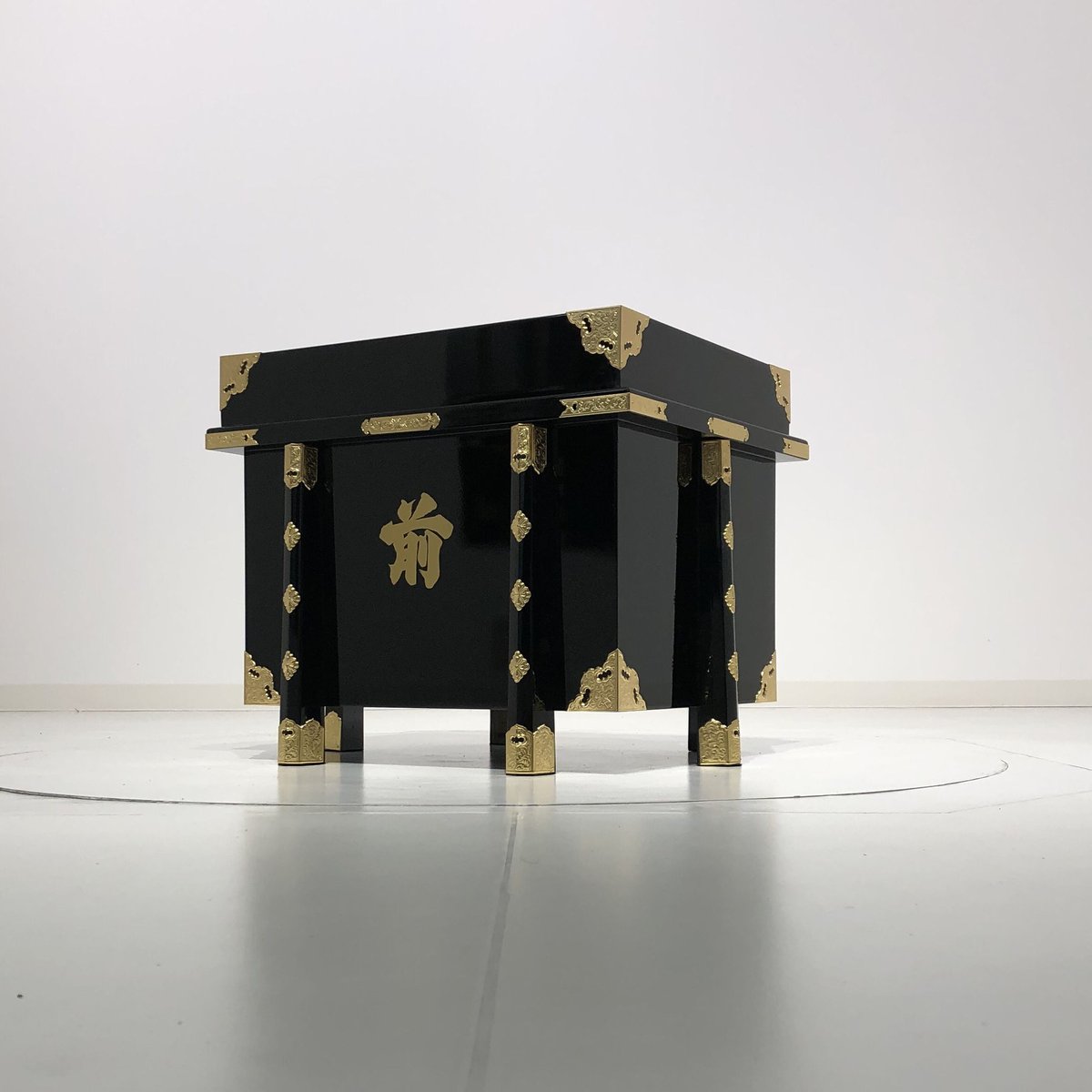 A-004】鎧櫃 (子供・六本足) | 甲冑工房丸武