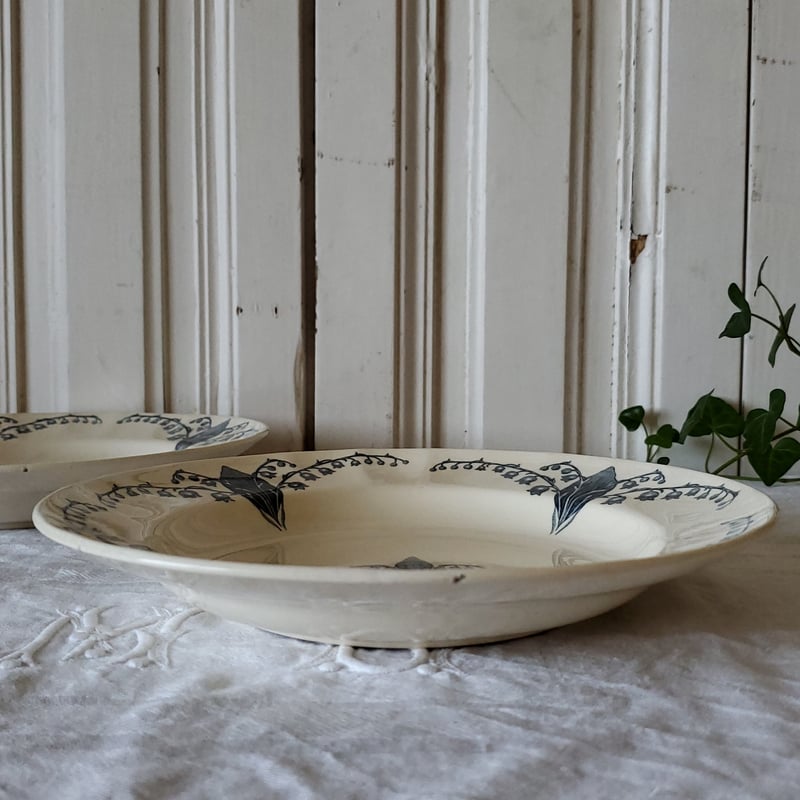 ロンシャンすずらんガーランドのスーププレート | リボンときどきネコ